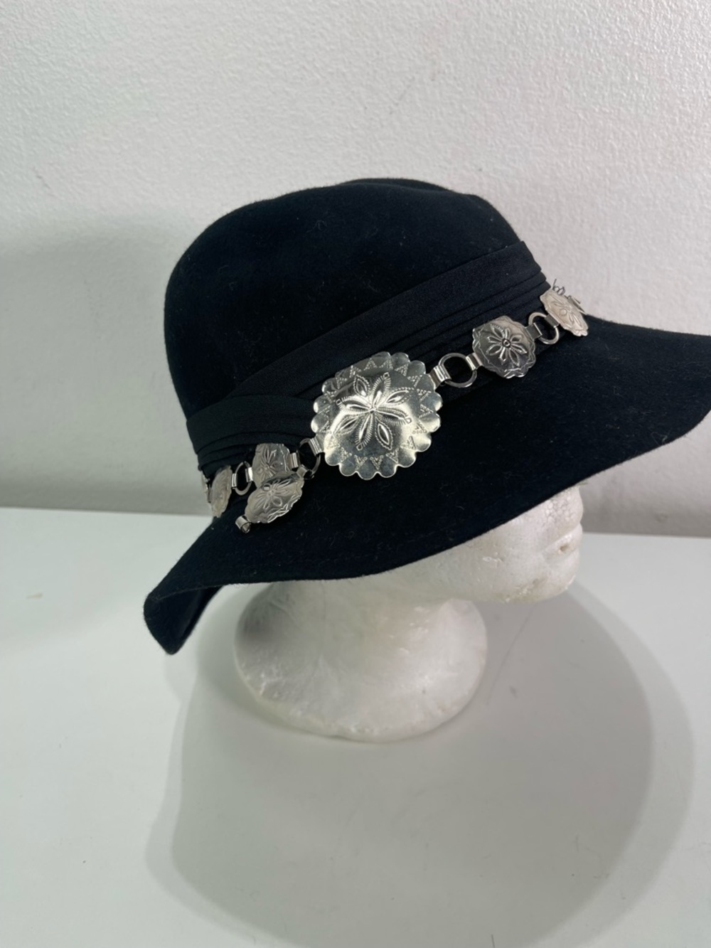 Vtg Arlin 100% Wool Women's Concho Hat Western Festival Whimsical USA Made Black
